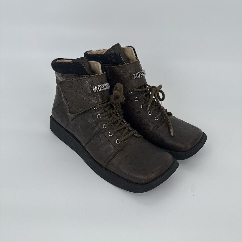VTG Moschino Ostrich-Embossed Leather Ankle Boots Made In Italy Sz 39, US 8-8.5